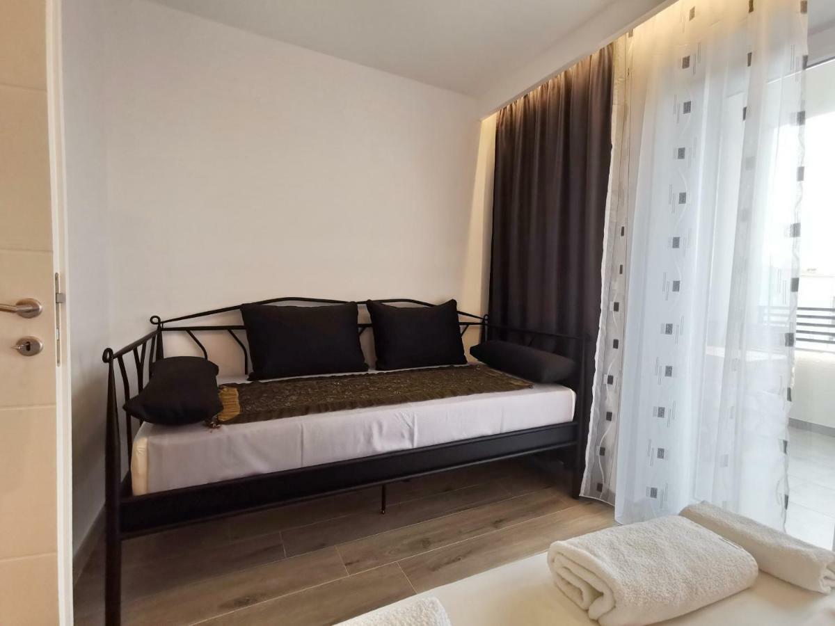 Apartments Tonkita With Jacuzzi Makarska Exterior photo