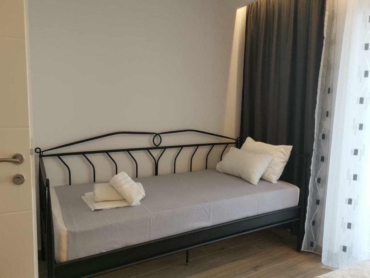 Apartments Tonkita With Jacuzzi Makarska Exterior photo