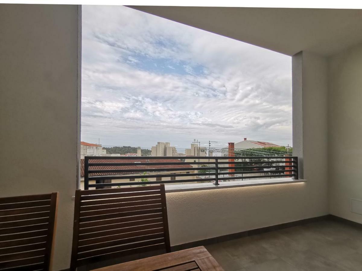 Apartments Tonkita With Jacuzzi Makarska Exterior photo